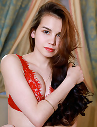 Lorena Lust nude in erotic SWEET GLANCE gallery 